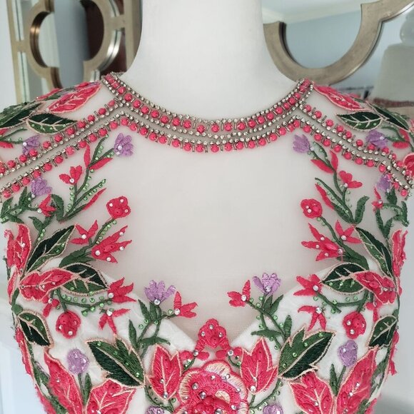 NEW Ellie Wilde Sheer Beaded Embroidered Sparkly Floral Sleeveless Crop Top SM - Picture 8 of 12